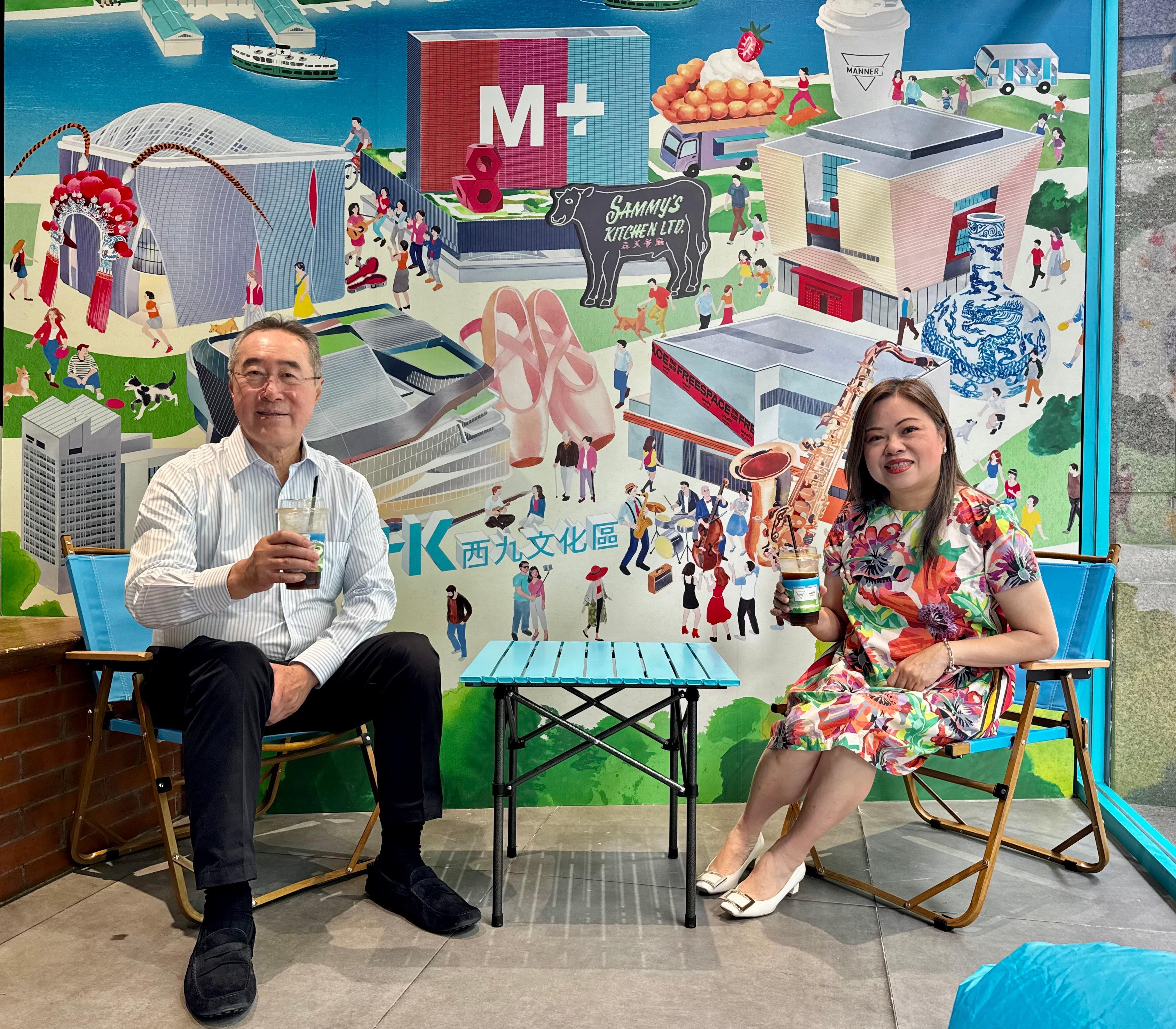 The Secretary for Culture, Sports and Tourism, Miss Rosanna Law (right), visited Shanghai today (June 18). Accompanied by the Chairman of the Board of the West Kowloon Cultural District Authority (WKCDA), Mr Henry Tang (left), Miss Law visited 